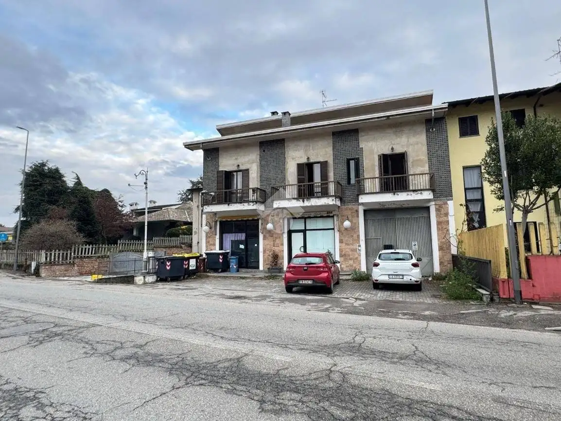 Appartamento in vendita a Oleggio