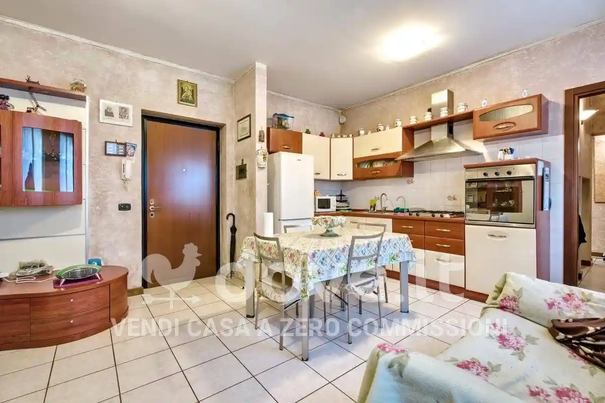 Bilocale via I Maggio 37, Centro, Ceriano Laghetto - foto 2