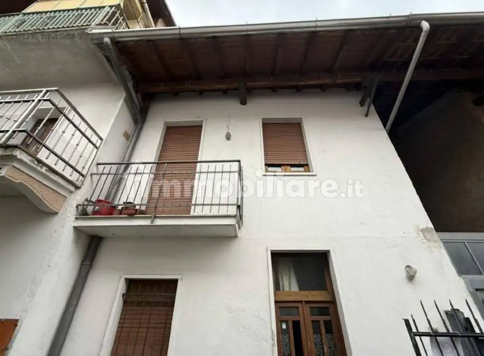 Appartamento in asta a Lonate Pozzolo