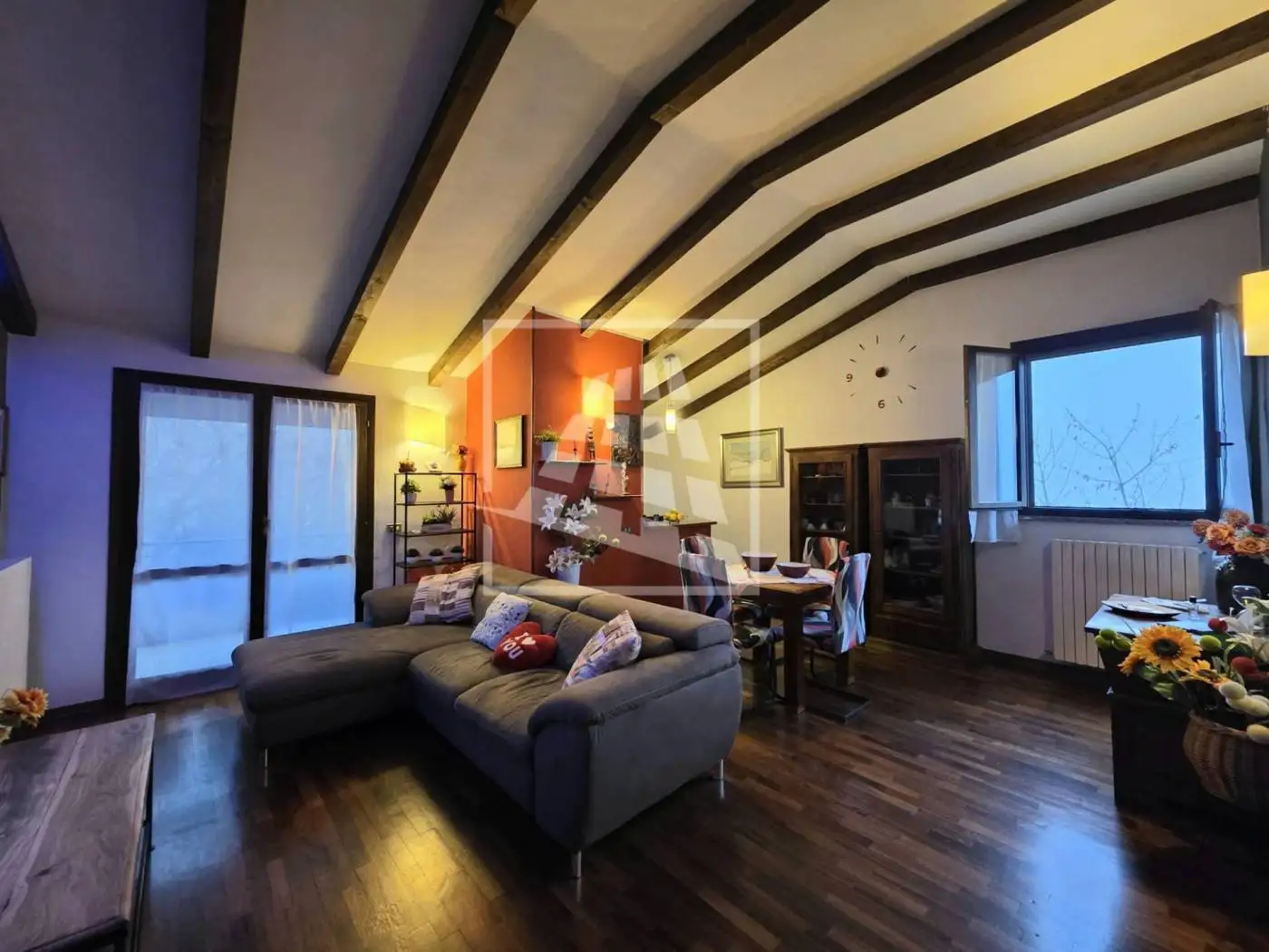 Trilocale via Quattro Novembre 61, Centro, Carpineti - foto 4