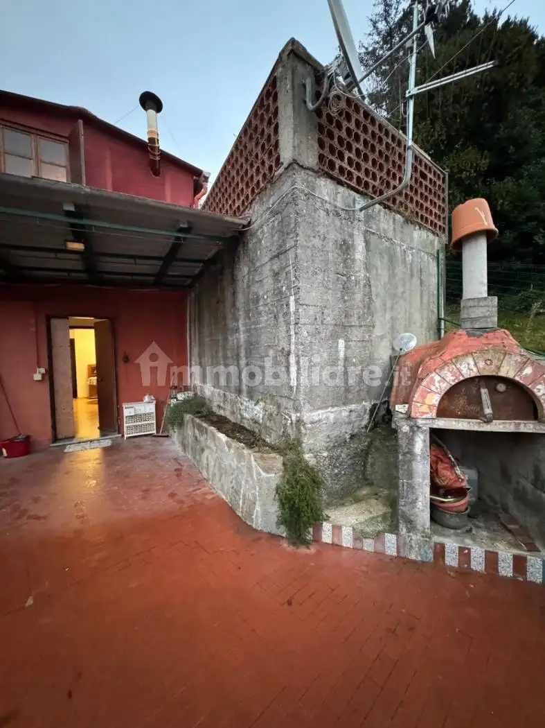 Villa in vendita a Lumarzo