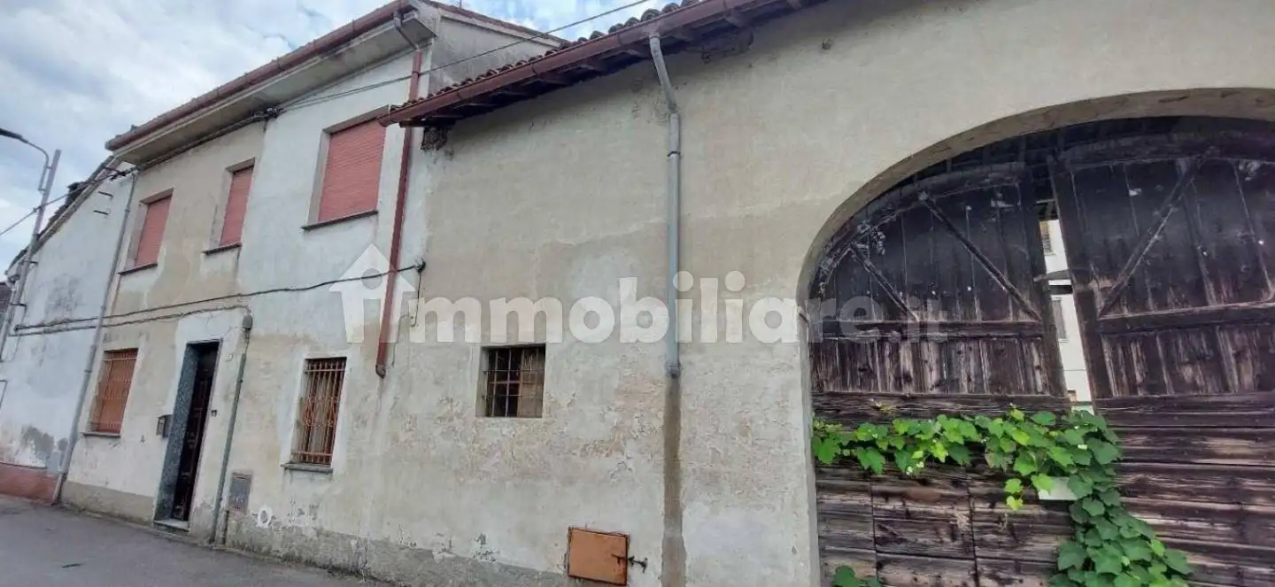 Appartamento in asta a Suardi