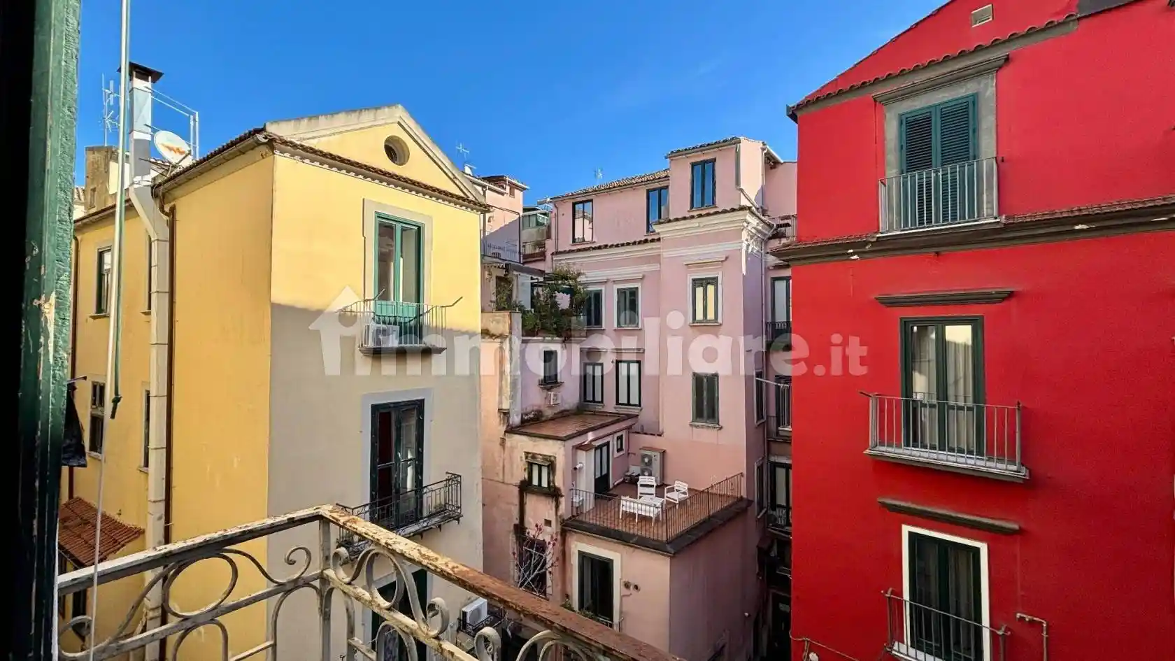 Trilocale buono stato, terzo piano, Centro Storico - Teatro Verdi, Salerno - foto 5