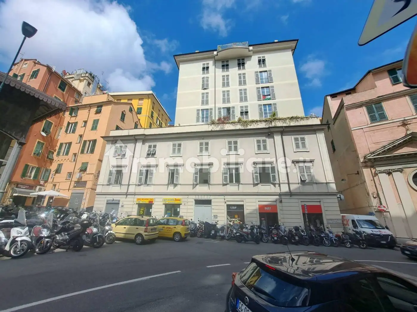 Appartamento in vendita a Genova