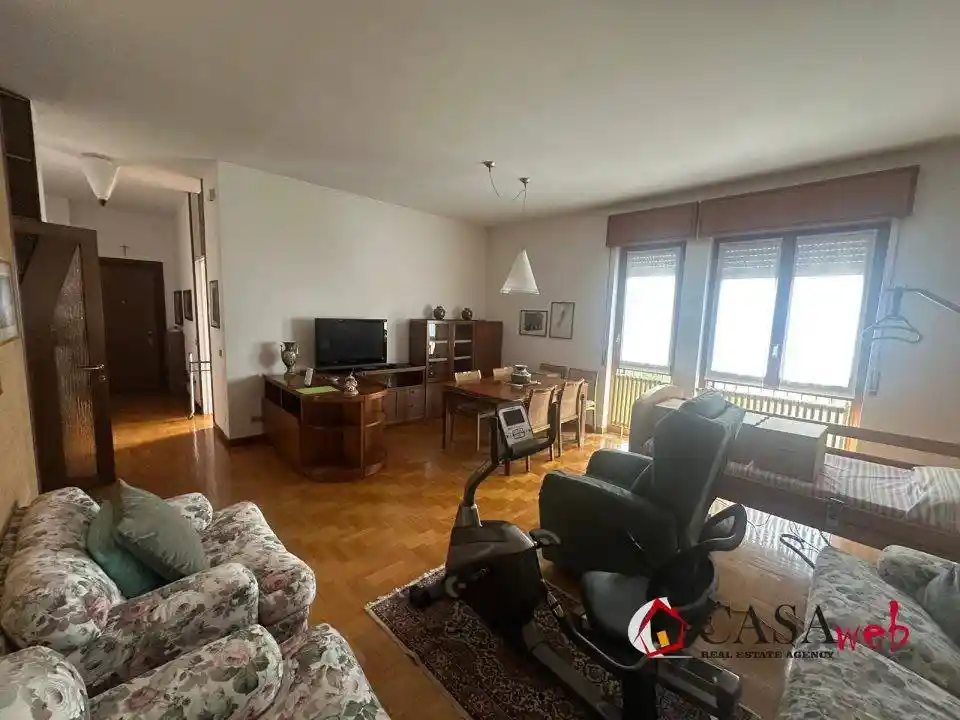 Trilocale via Isonzo 4, Centro, Concorezzo - foto 3