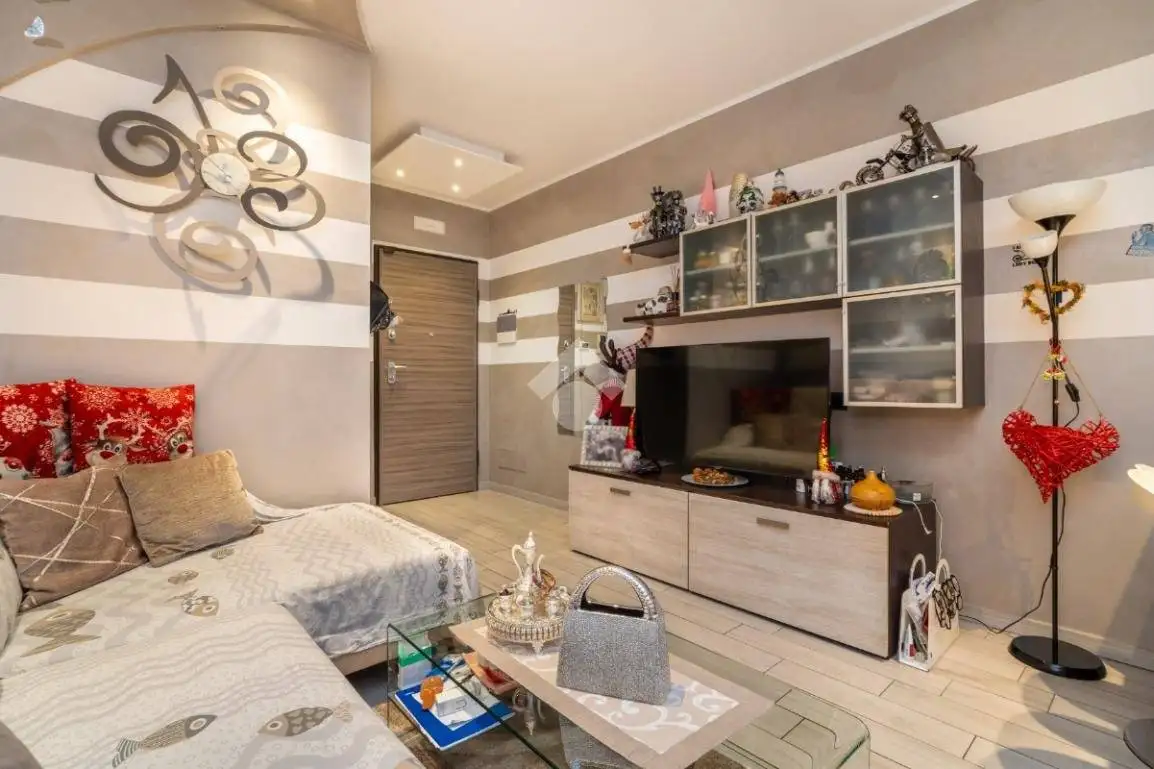 Trilocale via Cristoforo Colombo 47, Centro, Caselle Torinese - foto 2