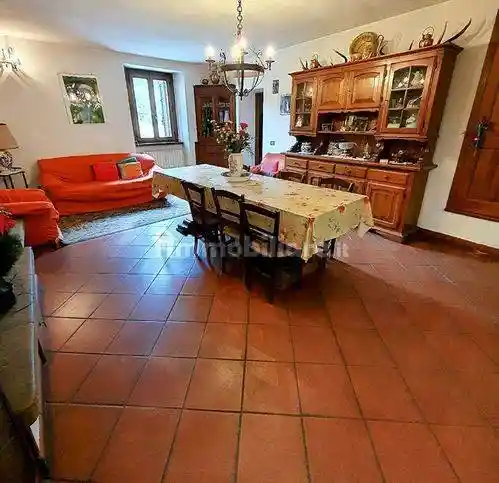 Villa in vendita a Subbiano