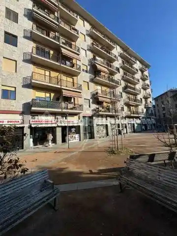 Quadrilocale buono stato, quinto piano, Corvetto, Milano - foto 2