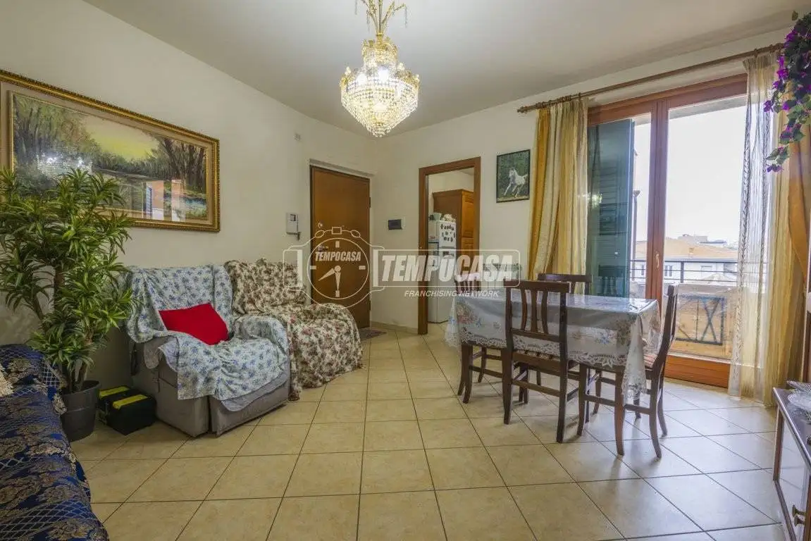 Appartamento in vendita a Montecosaro