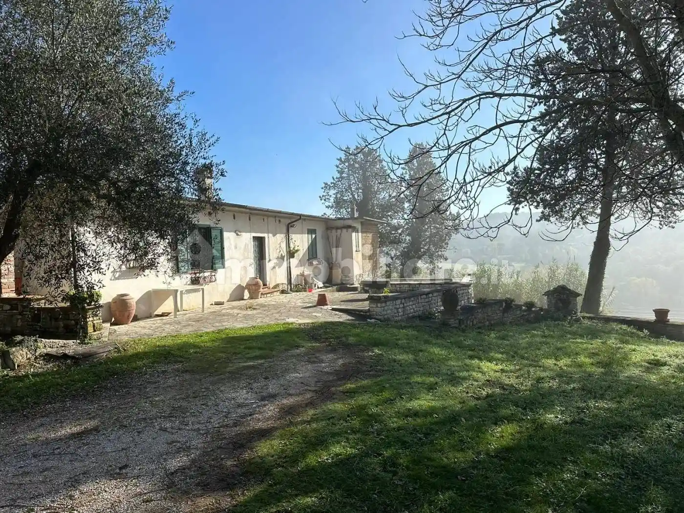 Rustico - Casale in vendita a Orte