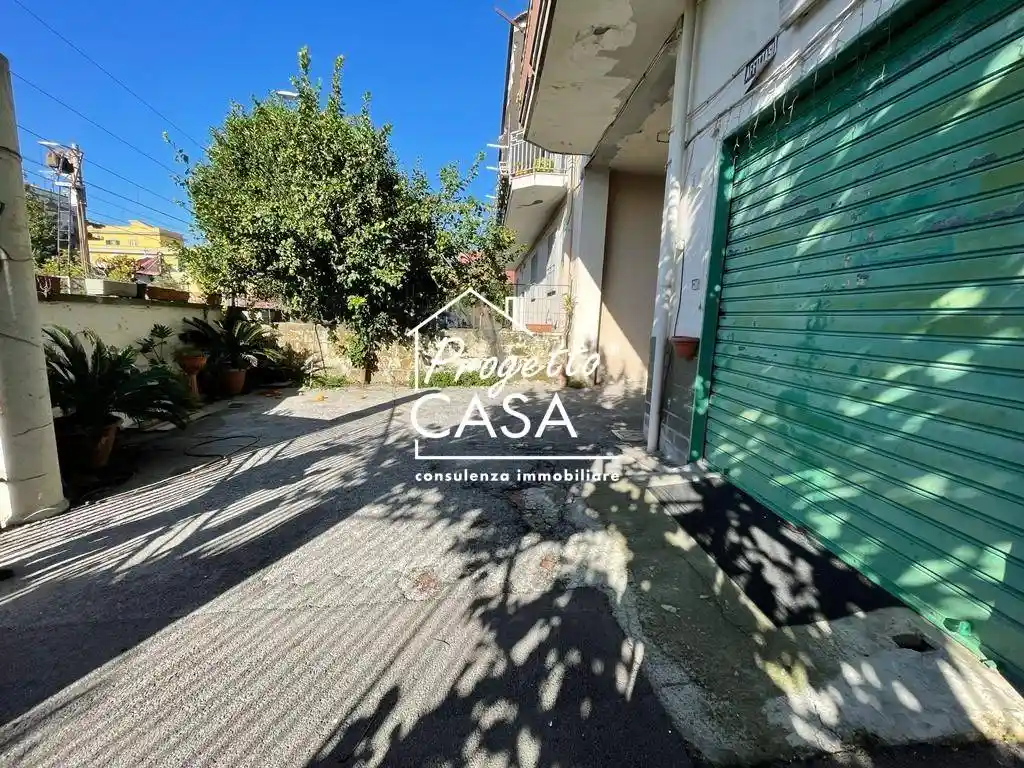 Villa unifamiliare via Rosalba Carriera 5, Barra, Napoli - foto 4