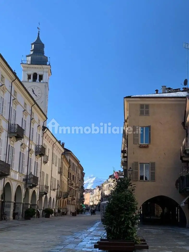 Trilocale via Roma, Centro Storico, Cuneo - foto 2