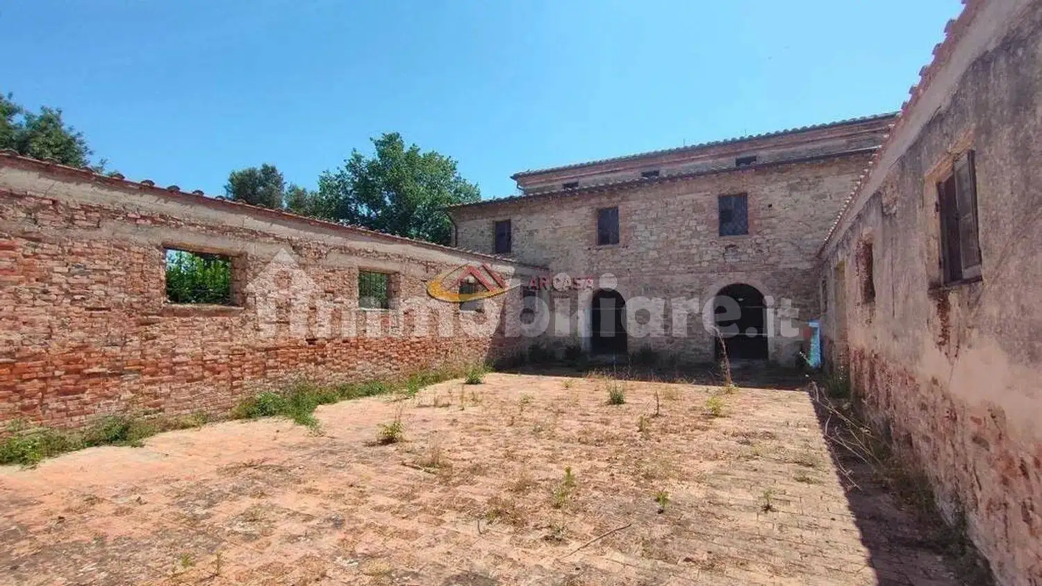 Rustico - Casale in vendita a Castiglione del Lago