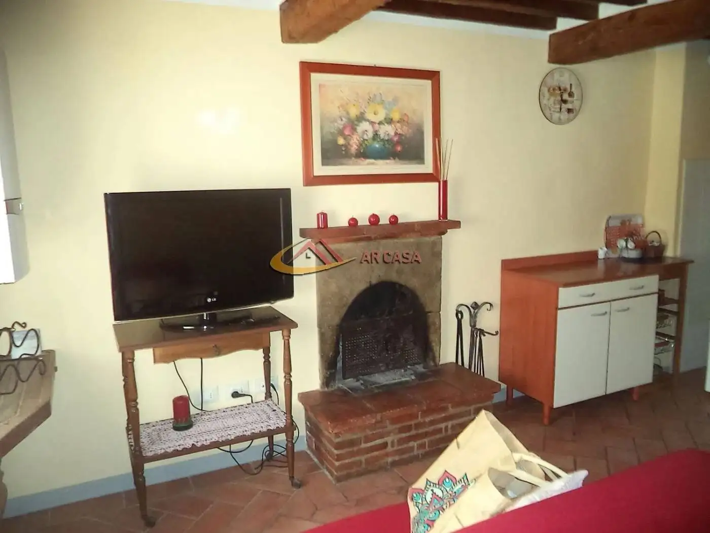 Trilocale terzo piano, Castel Focognano - foto 3