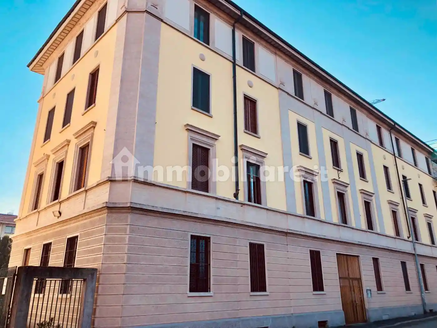 Appartamento in vendita a Corsico