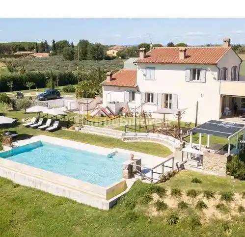 Villa in vendita a Cortona