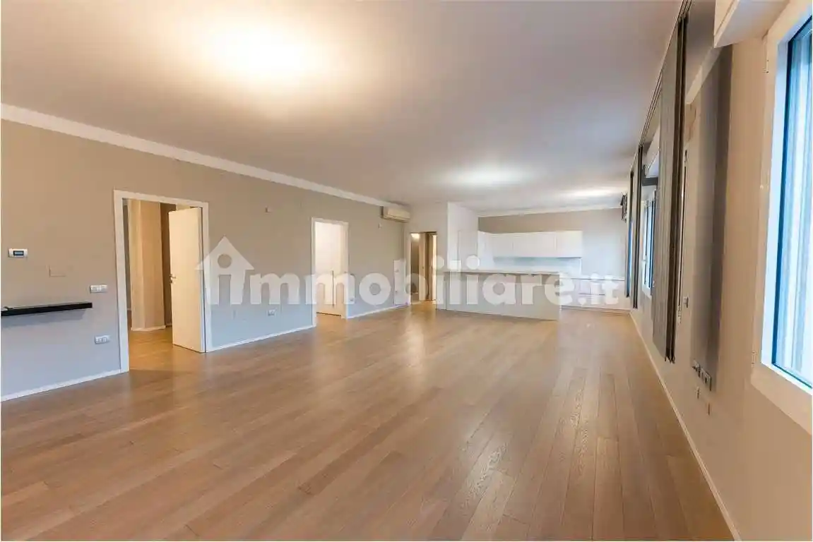 Appartamento ottimo stato, quarto piano, Centro Storico, Modena - foto 5