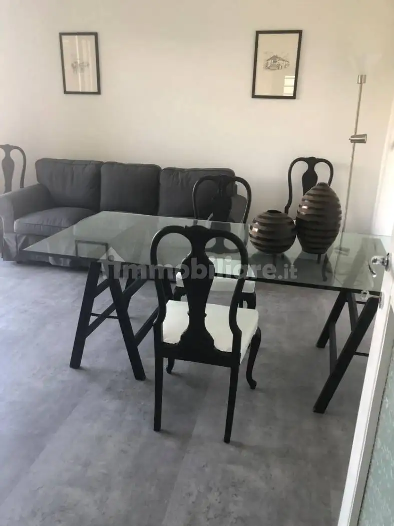 Trilocale via Monte Rosa 12, Centro, Appiano Gentile - foto 3