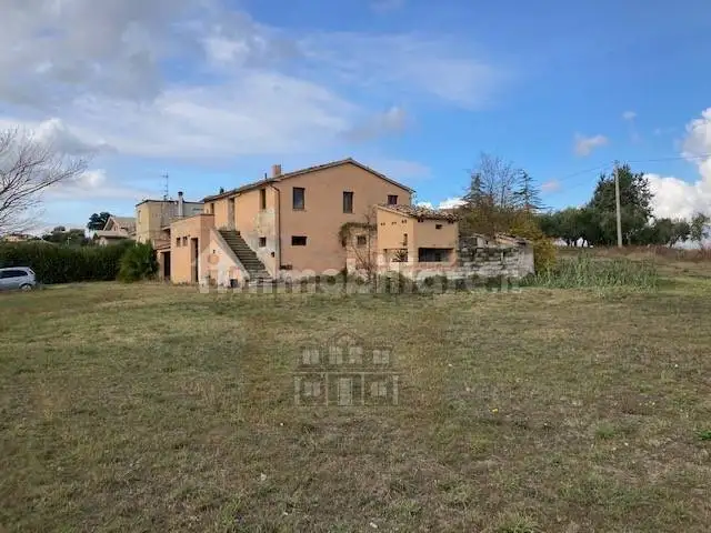 Rustico - Casale in vendita a Controguerra