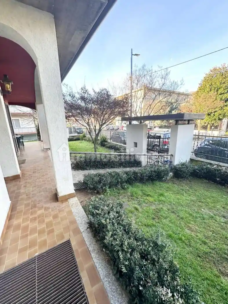 Villa bifamiliare via Giuseppe Montini 11, Centro, Concesio - foto 2