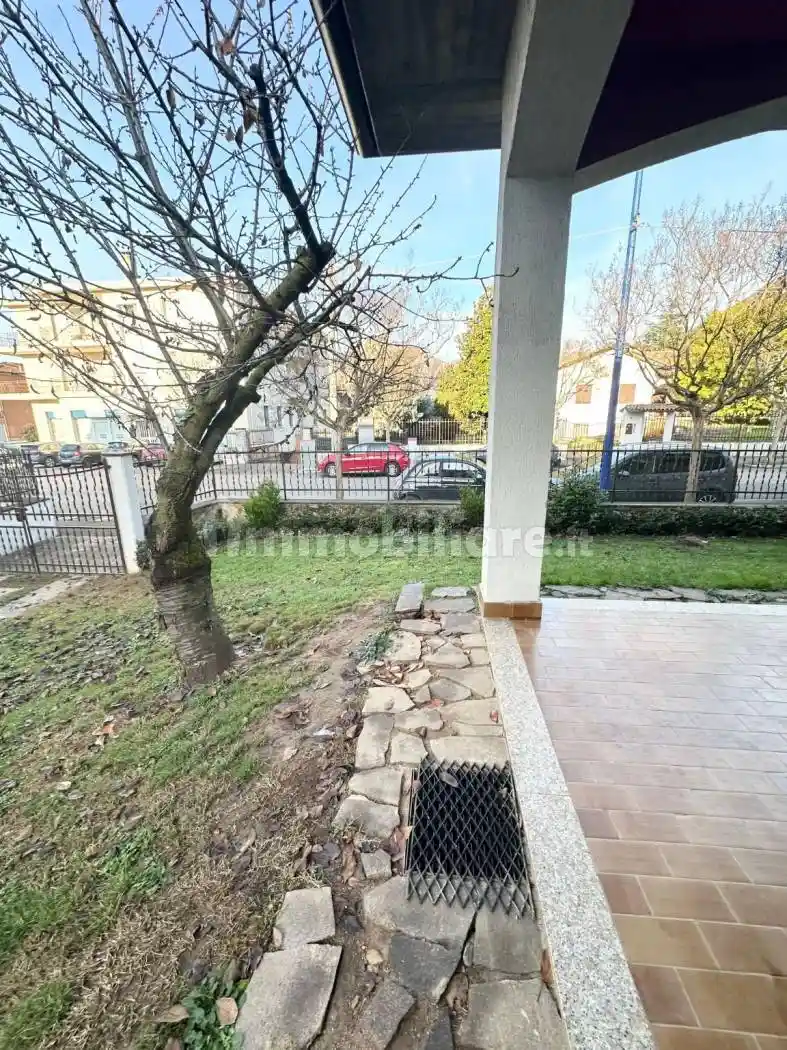 Villa bifamiliare via Giuseppe Montini 11, Centro, Concesio - foto 3