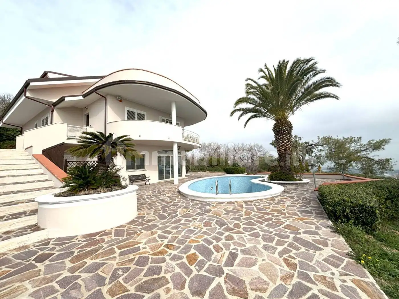 Villa in vendita a Colonnella