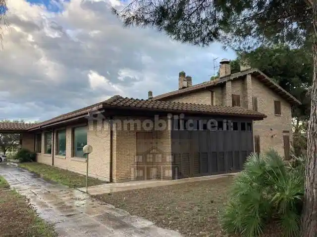 Villa in vendita a San Benedetto del Tronto