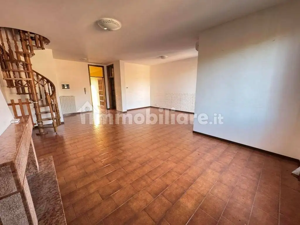 Appartamento via Sinistra Guerro 18/a, Centro, Castelvetro di Modena - foto 4