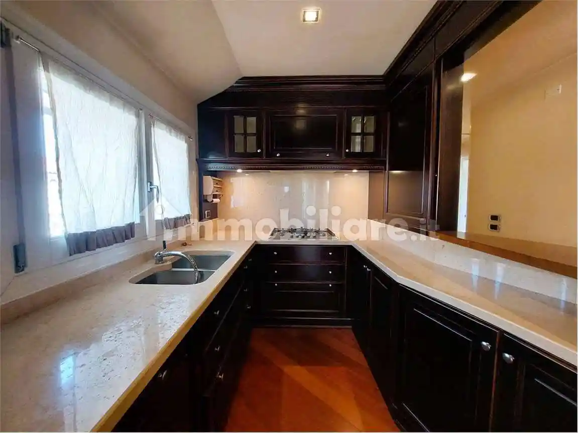 Attico buono stato, 190 m², Duomo, Treviso - foto 4