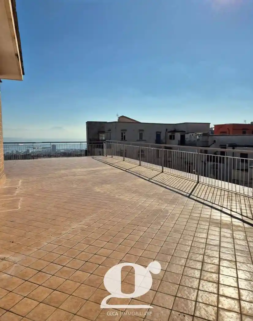 Quadrilocale via Carlo Cattaneo, Arenella, Napoli - foto 4