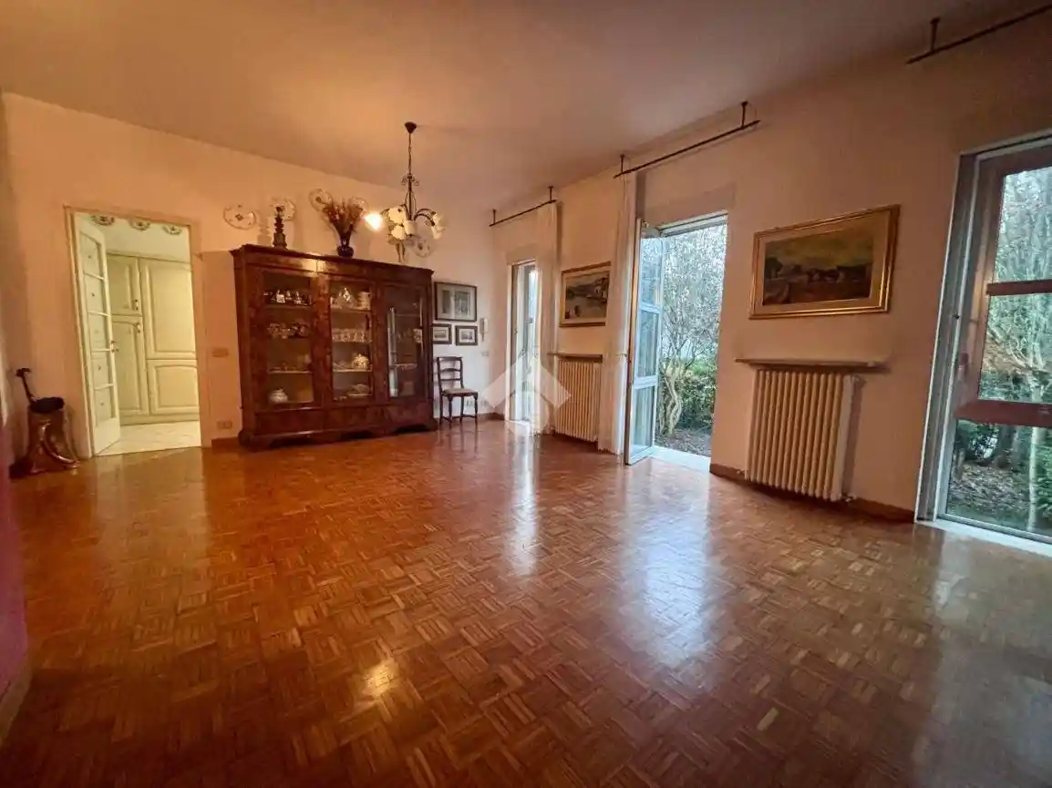 Villa in vendita a Reggio Emilia
