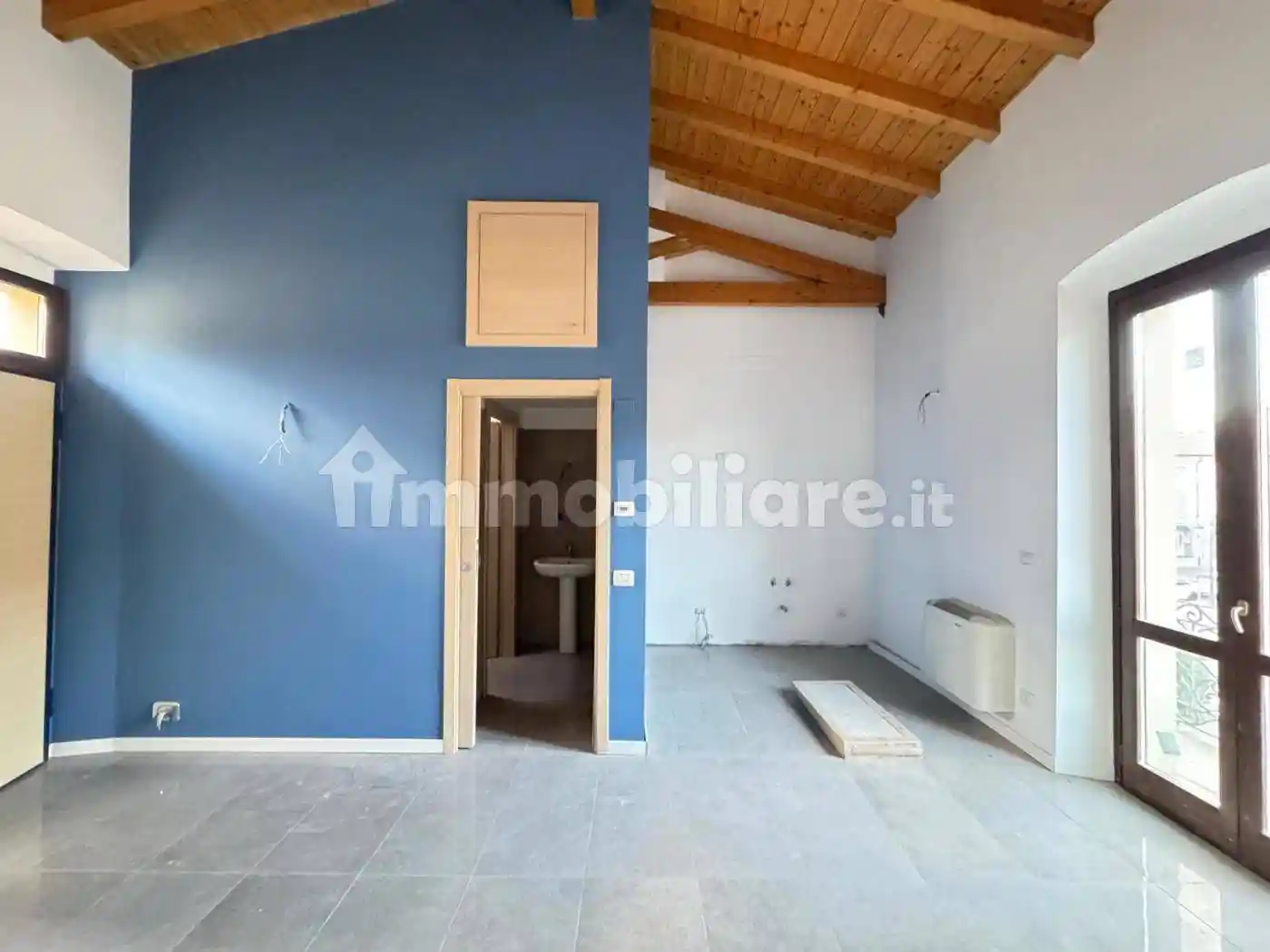 Monolocale piazza Martiri della libertà, 35, Centro, Chiari - foto 2