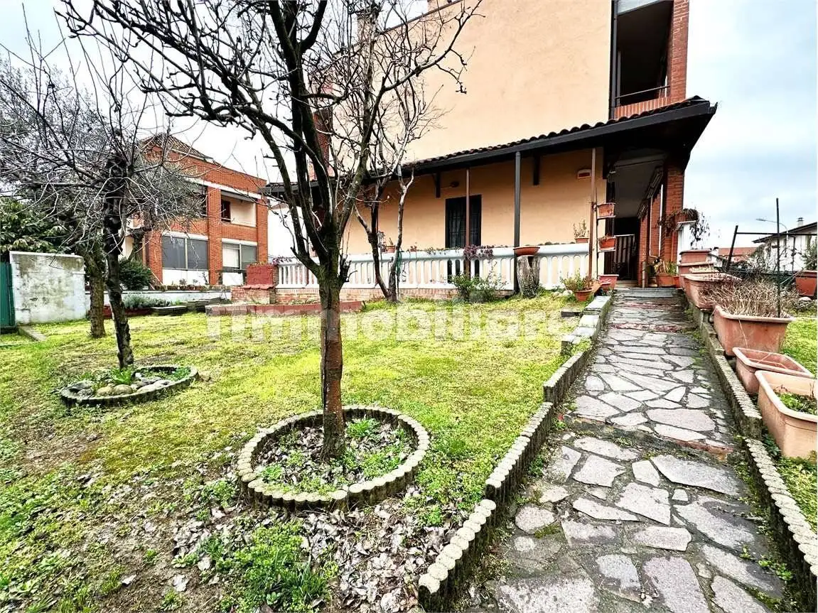 Villa in vendita a Liscate