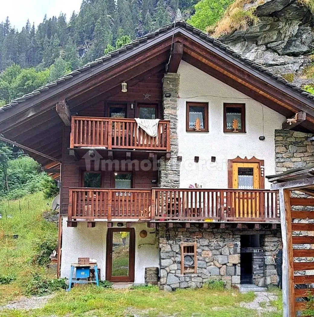 Casa indipendente in vendita a Gressoney-Saint-Jean