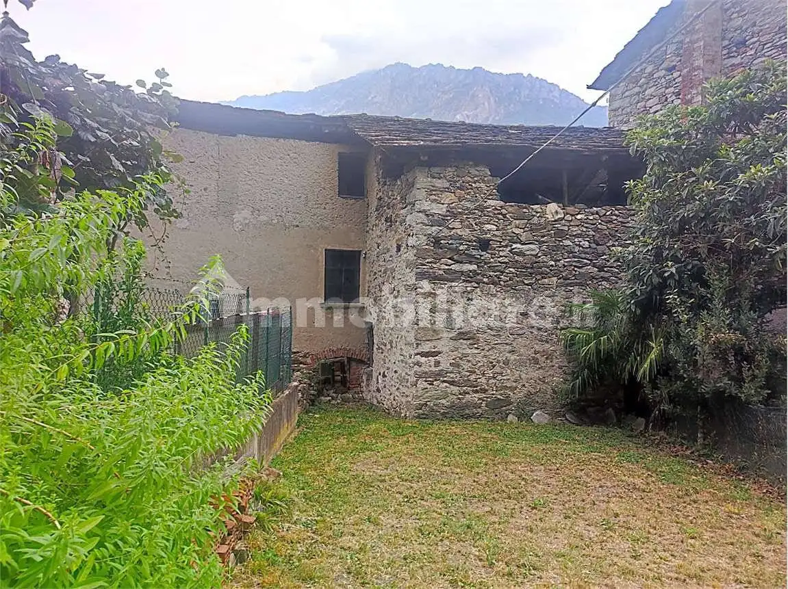 Rustico, da ristrutturare, 150 m², Donnas - foto 2