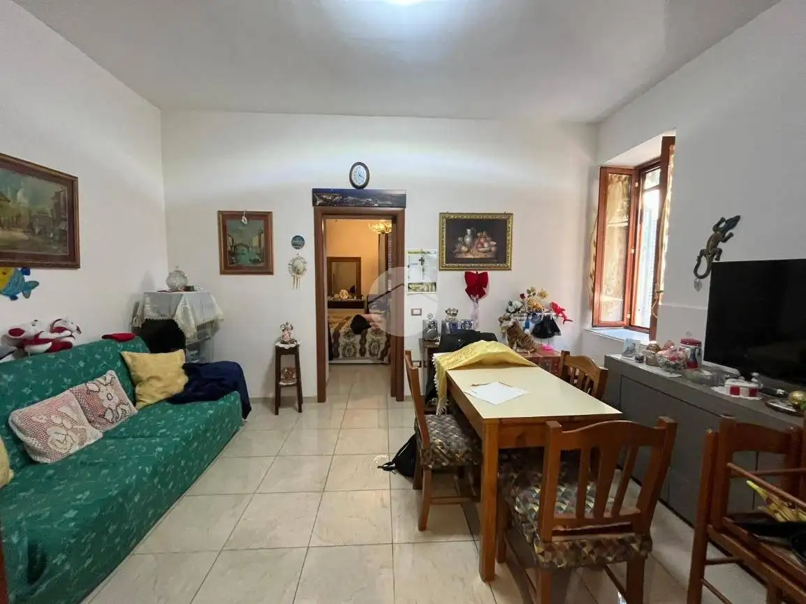 Appartamento in vendita a Napoli