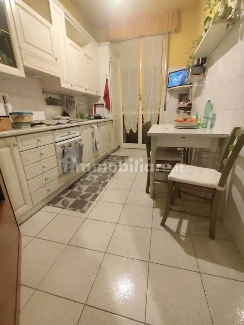 Quadrilocale ottimo stato, terzo piano, Ospizio - San Maurizio, Reggio Emilia - foto 2