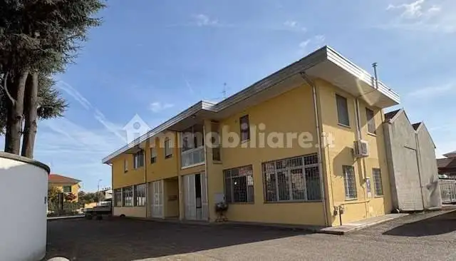 Palazzo - Edificio in vendita a Galliate