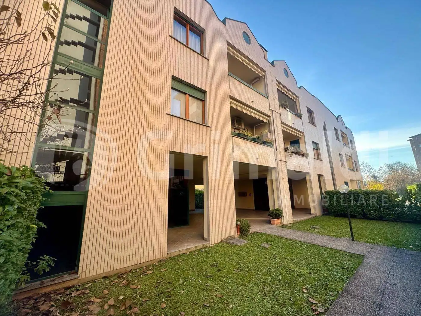 Appartamento in vendita a Monza