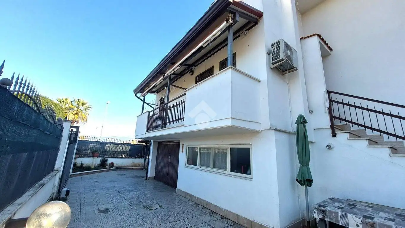 Villa in vendita a Latina