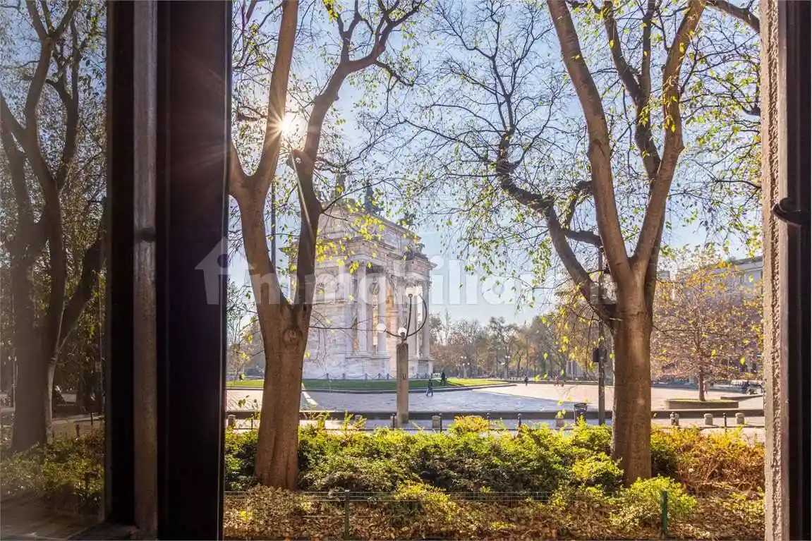 Appartamento buono stato, piano rialzato, Arco della Pace, Milano - foto 2