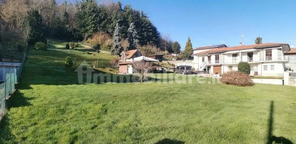 Villa in vendita a Besozzo