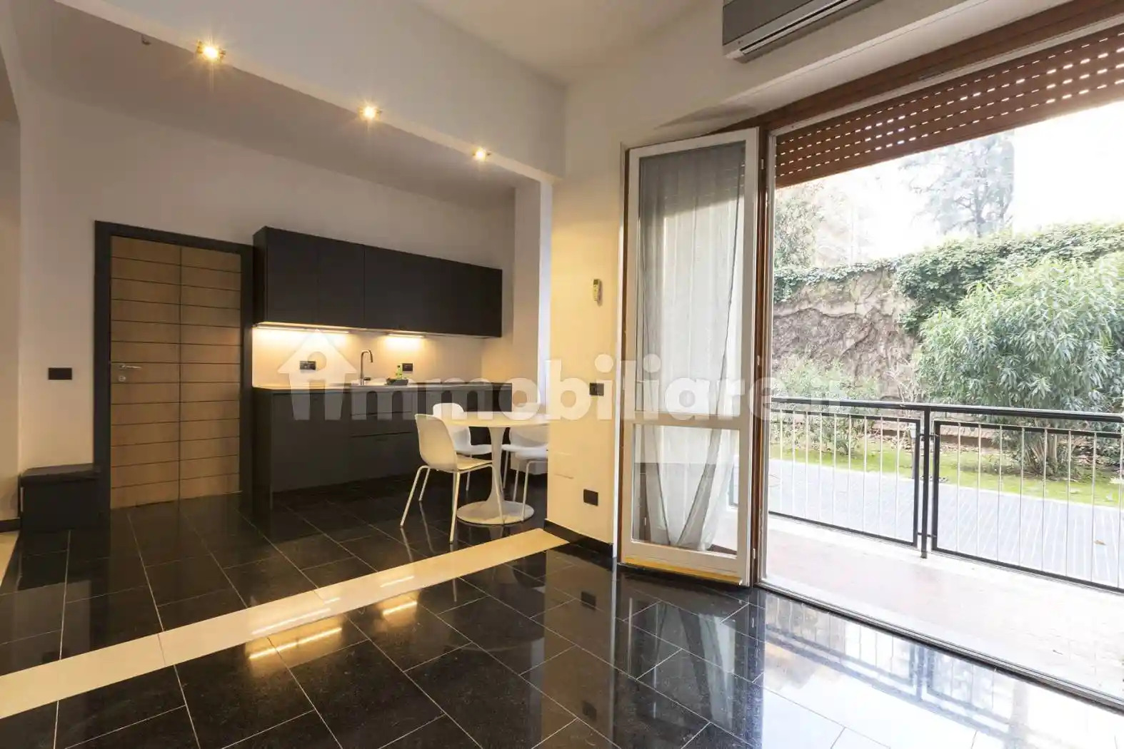 Bilocale via Francesco Ferrucci 6, Sempione, Milano - foto 2