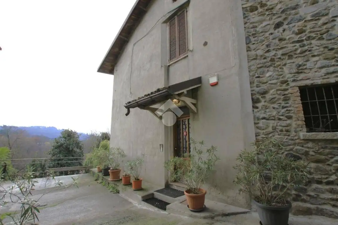 Casa indipendente in vendita a Barzago