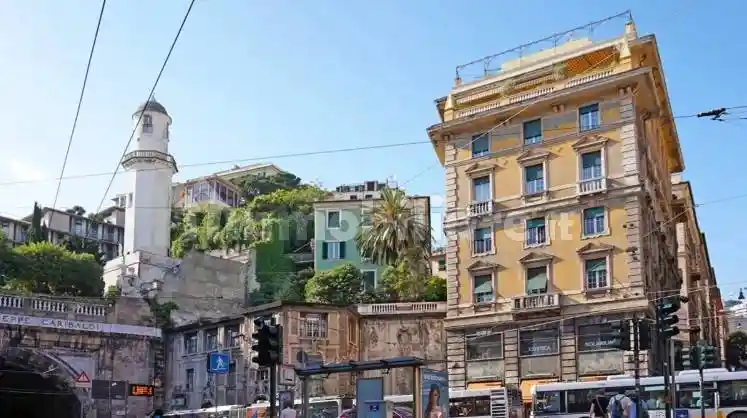 Trilocale piazza del Portello, Maddalena, Genova - foto 2