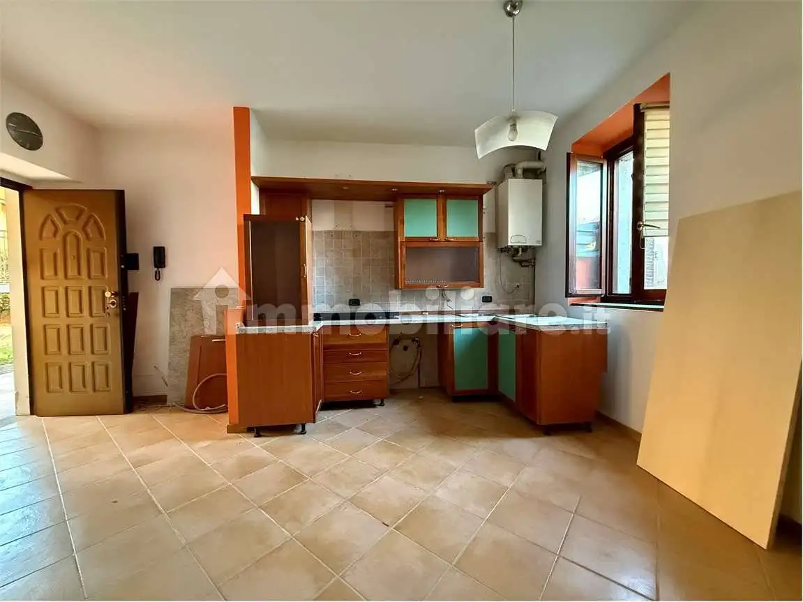 Bilocale buono stato, piano terra, Centro, Borgomanero - foto 2