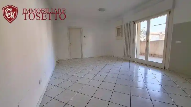 Trilocale viale Jacopo Dal Verme, San Bortolo, Vicenza - foto 2