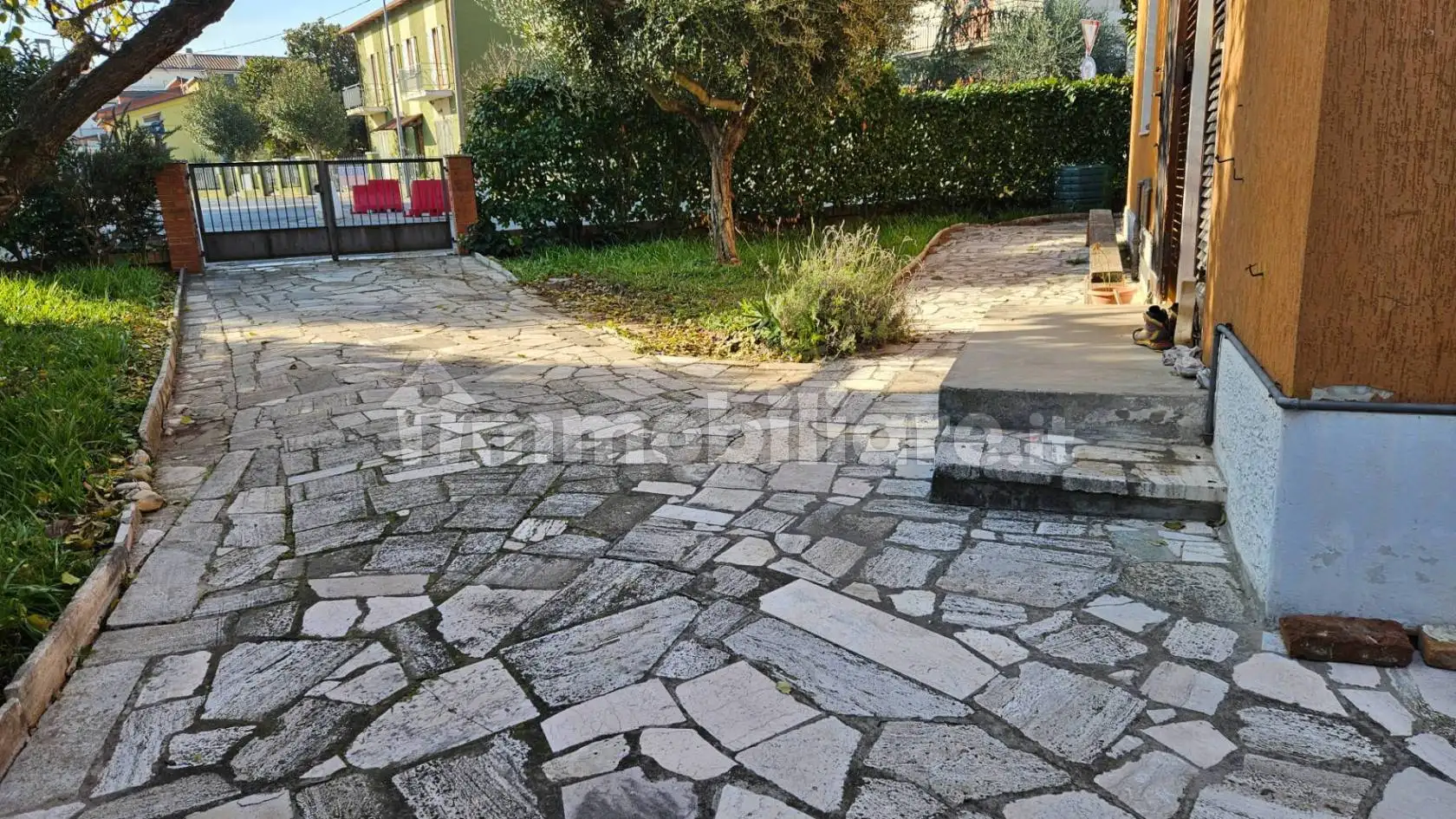 Casa indipendente in vendita a Fano