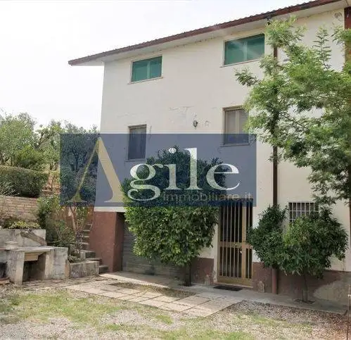 Villa in vendita a Cossignano