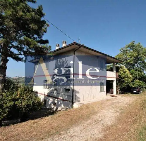 Villa in vendita a Castel di Lama